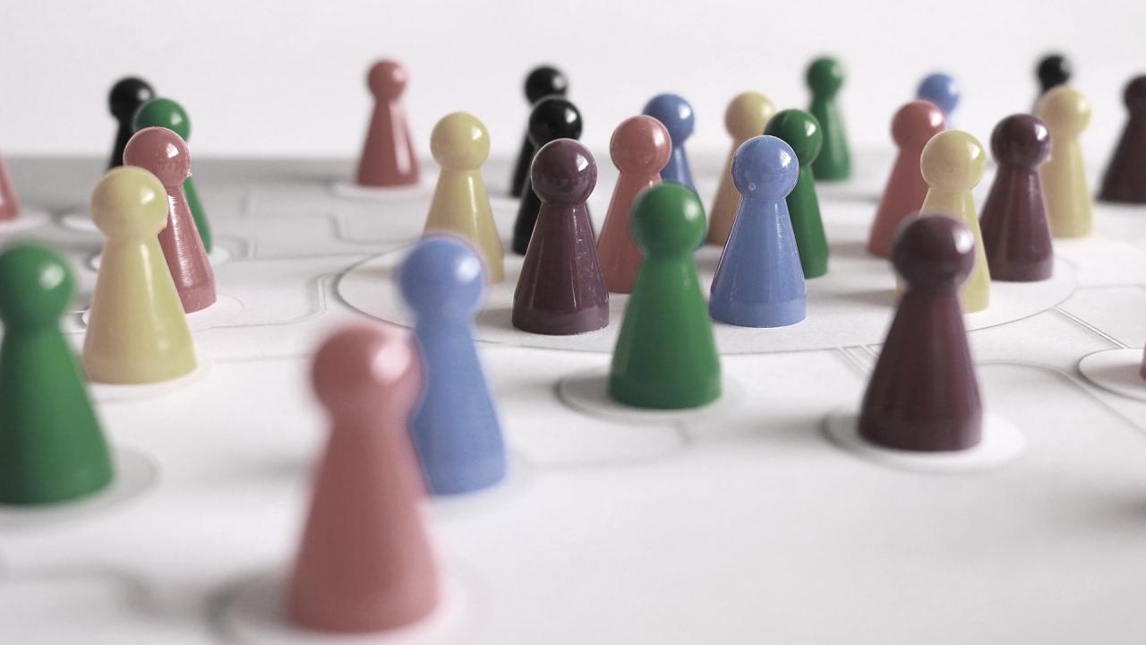 Spielfiguren von Mensch-ärgere-dich-nicht