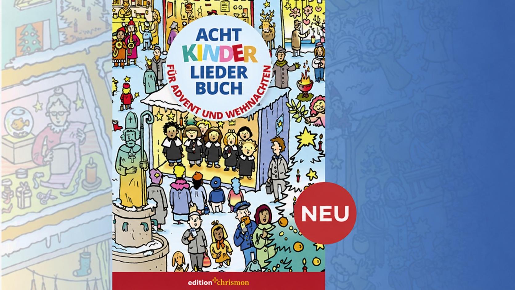 **Alt-Text:** Illustration eines weihnachtlichen Marktplatzes im Schnee mit singenden Kindern, Familien und weiteren Figuren. Im Vordergrund steht ein Weihnachtsbaum; links ist eine Statue zu sehen. Darüber befindet sich ein weißer Kreis mit dem Titel „Acht Kinder Lieder Buch – für Advent und Weihnachten“. Rechts ist ein roter Kreis mit der Aufschrift „NEU“. Der rechte Bildbereich ist blau gestaltet.