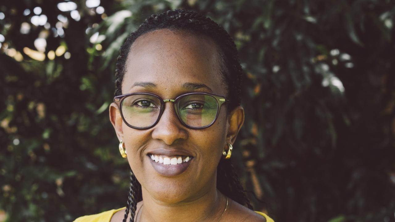 Gloria Nimpundu  Portraitfoto
